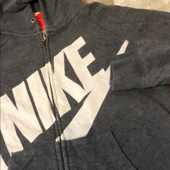Nike zip up hoodie - Picture 5 of 5